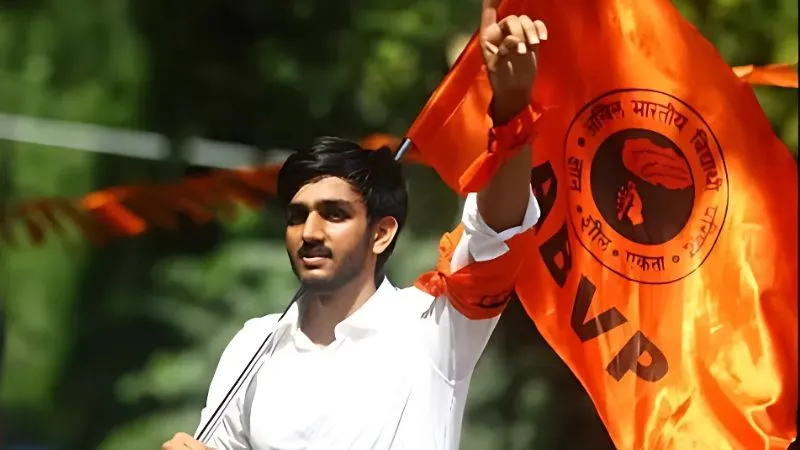 जानिए कौन हैं आर्यन मान, जो बने हैं DUSU के नए अध्यक्ष; संजय दत्त, रणदीप हुड्डा और मासूम शर्मा जैसे स्टार्स ने किया था प्रचार