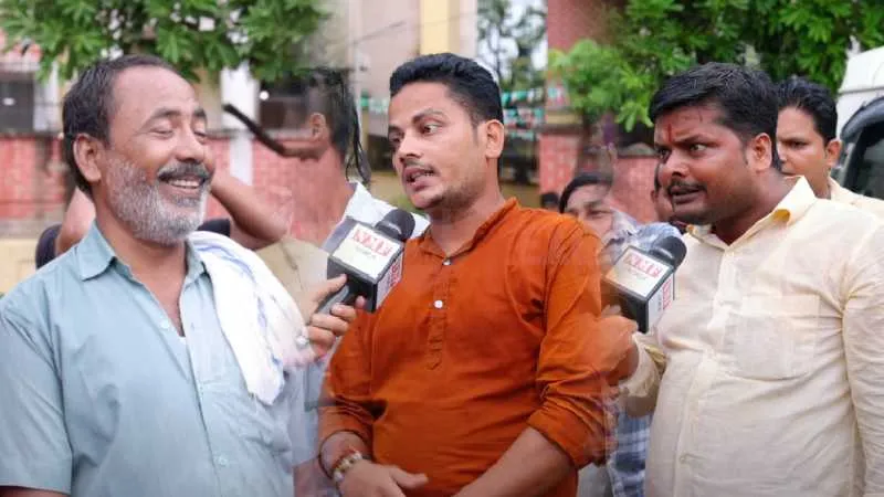 Modi वोट नहीं दिल चुराते हैं… देखिये बिहार ने कैसे दिया Rahul Gandhi को मुंहतोड़ जवाब?