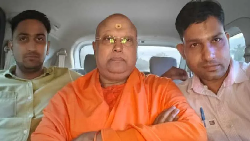 यौन शोषण मामले में चैतन्यानंद पर शिकंजा, दिल्ली पुलिस ने टॉर्चर रूम में की पूछताछ, बाथरूम में लगे सीसीटीवी कैमरे