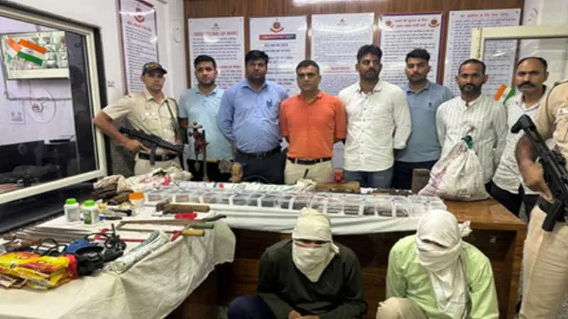 दिल्ली पुलिस का बड़ा खुलासा, अलीगढ़ में अवैध हथियार फैक्ट्री का भंडाफोड़, तीन गिरफ्तार