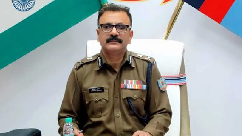 Jharkhand IPS Transfer:  30 आईपीएस अधिकारियों का तबादला, DGP अनुराग गुप्ता भी हटाए गए, देखिए लिस्ट