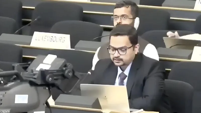 'कातिल, पाखंडी, कंगाल, फुर्सत मिले तो...', UNHRC में भारत ने PAK को धो डाला, बच्चों-महिलाओं पर बमबारी को लेकर घेरा