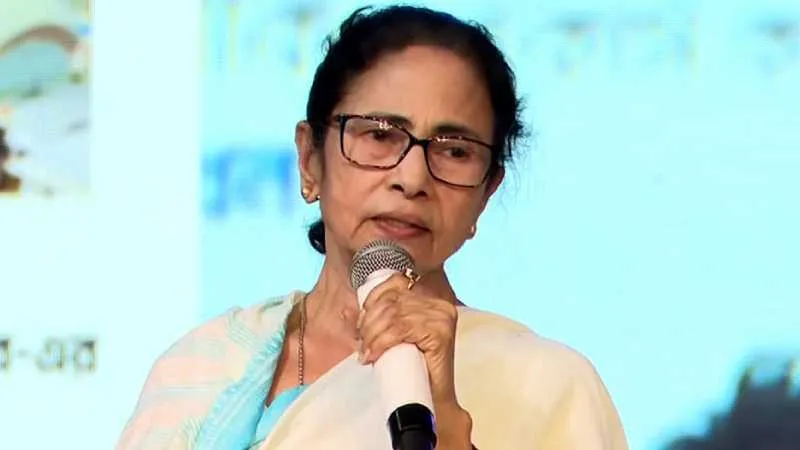 'बंगाली में ज्यादा बोलो, डरो मत... 'ममता बनर्जी का बड़ा बयान