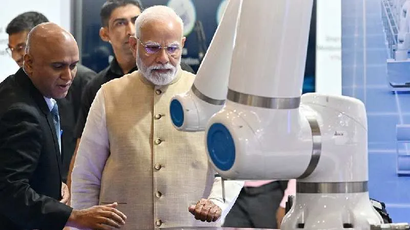 PM मोदी की अपील, किसी पर निर्भर रहना मंजूर नहीं, चिप से लेकर शिप तक खुद बनाएं, पुर्जे-पुर्जे पर हो मेड इन इंडिया की छाप