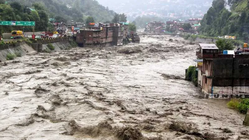 उत्तराखंड को अभी बारिश से राहत नहीं, उत्तरकाशी समेत 8 जिलों में भारी बारिश की चेतावनी
