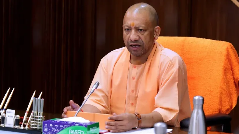 'उपद्रवियों का ऐसा करो इलाज कि दोबारा...', UP में बवाल के बाद एक्शन में CM योगी, अधिकारियों को दिया बड़ा आदेश