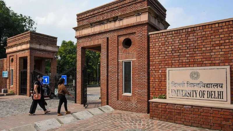DU Jobs 2025: दिल्ली यूनिवर्सिटी में निकली नई भर्ती, जानें कौन कर सकता है आवेदन
