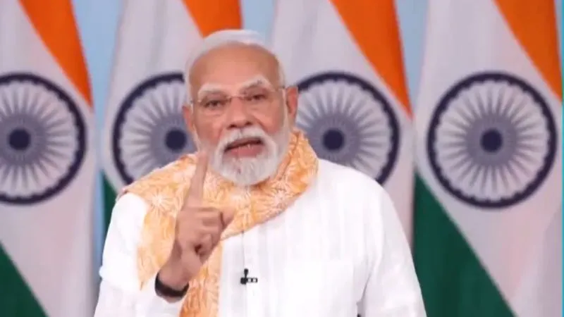 'मां का सम्मान बिहार की पहचान, छठी मईया से माफी मांगें कांग्रेस-RJD', PM मोदी बोले- ये गालियां मेरी मां का ही नहीं, बल्कि हर मां-बेटी का अपमान