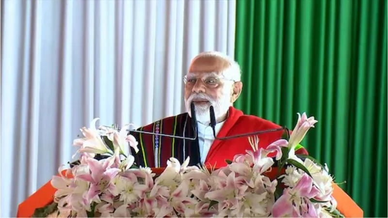 'मैं आपके साथ हूं... शांति के रास्ते पर आगे बढ़कर सपनों को करें पूरा', मणिपुर को PM मोदी ने दी 1200 करोड़ रूपए की सौगात