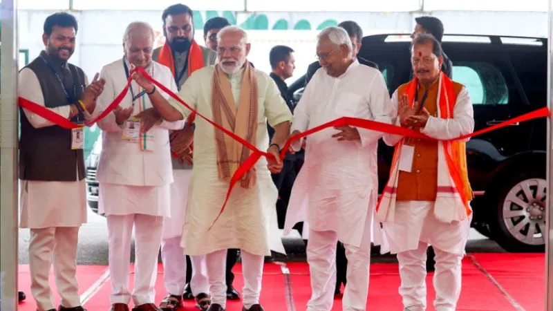 पूर्णिया एयरपोर्ट का उद्घाटन, चार ट्रेनों को हरी झंडी, बिहार को पीएम मोदी ने दी 40 हजार करोड़ की सौगात