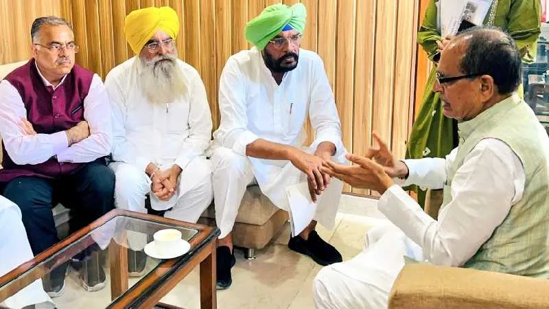 पंजाब बाढ़: इस चुनौतीपूर्ण समय में केंद्र सरकार पूरी तरह से पंजाब के साथ खड़ी है: केंद्रीय मंत्री शिवराज सिंह चौहान