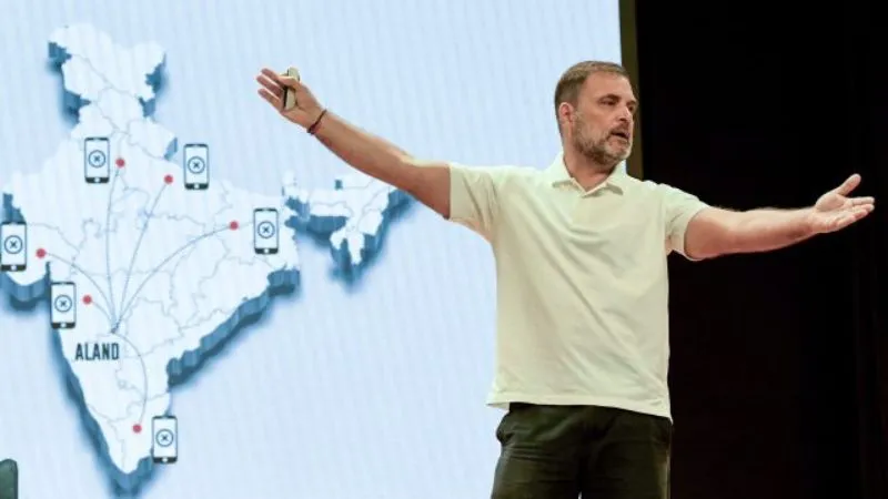 महाराष्ट्र की राजुरा सीट पर राहुल गांधी ने लगाया धांधली का आरोप, प्रशासन ने सबूत पेश करते हुए जारी किया स्पष्टीकरण