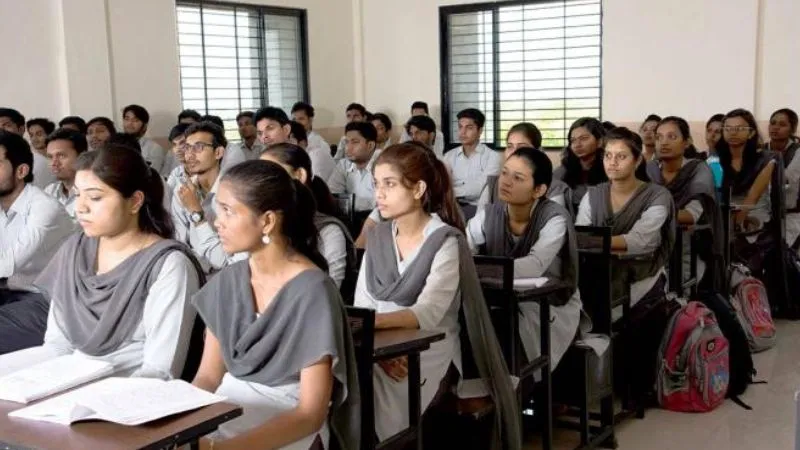 दिल्ली सरकार की नई पहल, सरकारी स्कूलों के बच्चों को मिलेगी फ्री कोचिंग, ऐसे करें रजिस्ट्रेशन