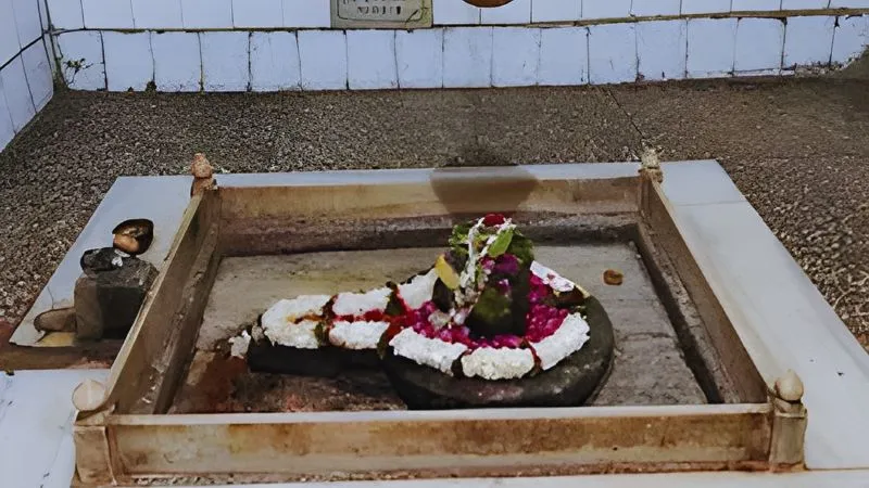 अहोई अष्टमी: शिव के इस मंदिर में मात्र बेलपत्र चढ़ाने से बनते हैं बिगड़े काम, दूर होती है संतान से जुड़ी समस्या