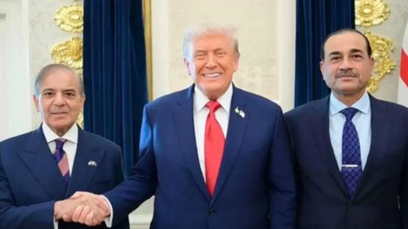 'गद्दार...मुस्लिम देशों ने किया सरेंडर... ', ट्रंप के गाजा पीस प्लान का समर्थन कर फंसा शहबाज शरीफ, शुरू हुआ विद्रोह