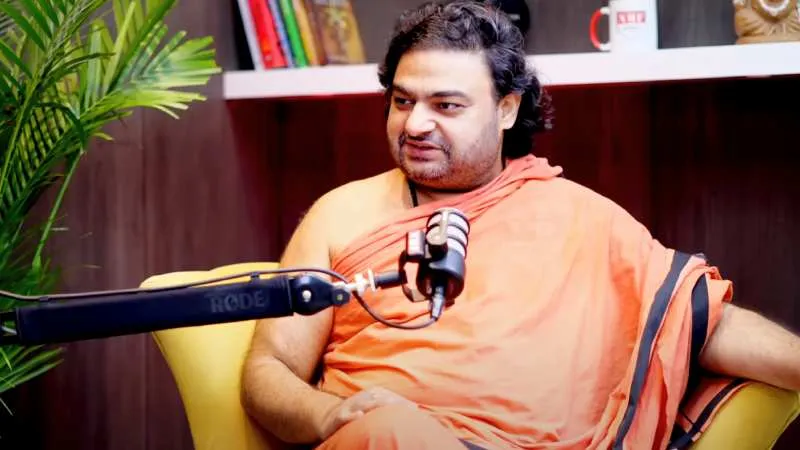 आई लव मोहम्मद कहने वालों ने मोहम्मद का पोस्टर नीचे गिराया, घोर बेइज्जती की | Swami Dipankar|Bareilly