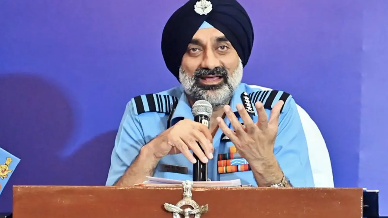 'हमने पाकिस्तान के 12 F-16 और JF-17 फाइटर जेट गिराए...', IAF चीफ एपी सिंह का बड़ा खुलासा, कहा- दोबारा लड़ने आए तो...