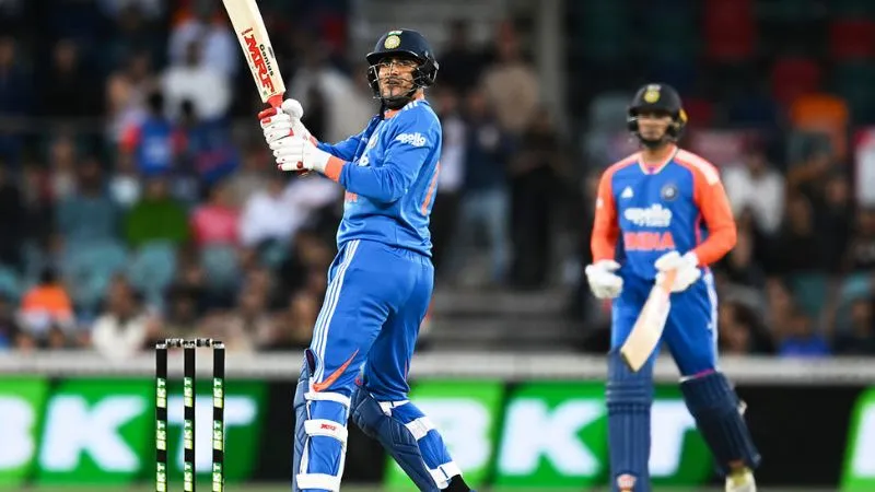 IND VS AUS FIRST T20: भारत और ऑस्ट्रेलिया के बीच पहला टी20 बारिश की भेंट चढ़ा, सूर्या और गिल का दिखा रौद्र रूप