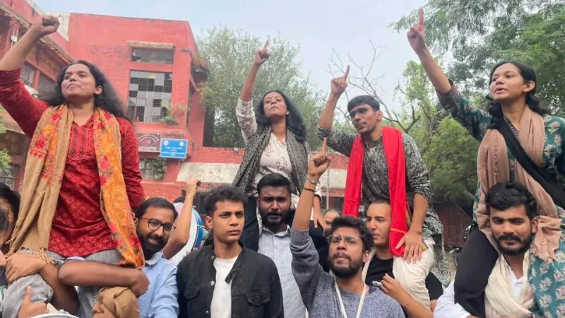 Delhi: JNU छात्रसंघ चुनाव में ABVP और लेफ्ट ने घोषित किए उम्मीदवार, देखें पूरी लिस्ट