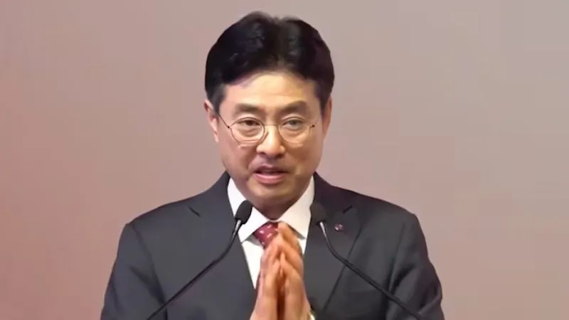 जब LG के कोरियन MD हॉन्ग जु जियोन ने बोली शुद्ध हिंदी, IPO सेरेमनी में छा गया देसी जादू! देखें Video