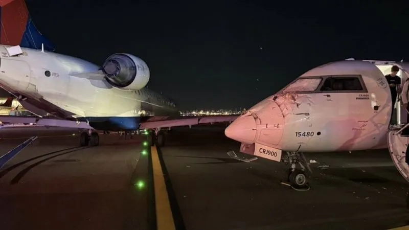 एक की सामने की बॉडी टूटी, दूसरे के विंग के उड़े परखच्चे… न्यूयॉर्क के एयरपोर्ट पर आपस में टकराए प्लेन, Video Viral