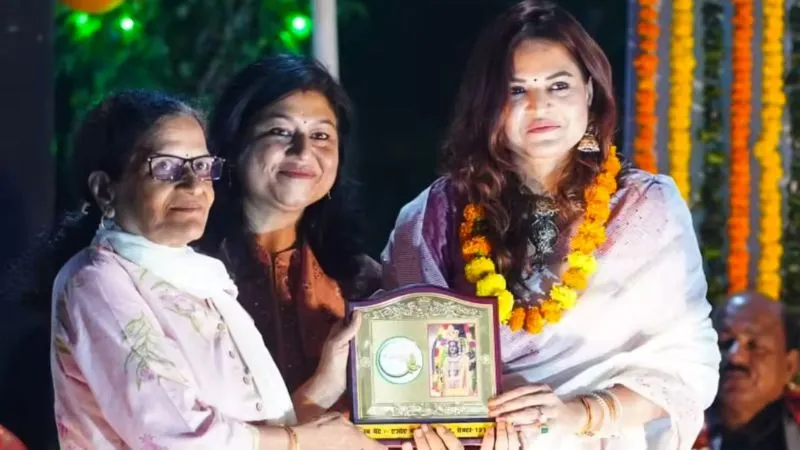 ‘हम लिख देते हैं इतिहास, दावा नहीं करते…’ बृजभूषण शरण सिंह की बेटी का शायराना अंदाज, देखें Video