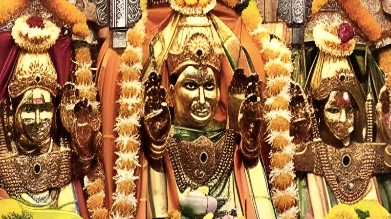 Diwali Special: भाग्य की देवी के रूप में विराजमान हैं महालक्ष्मी, त्रिदेवी के साथ देती हैं अद्भुत दर्शन