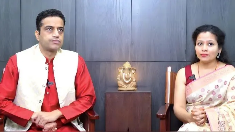 धनतेरस पर शनि की  साढ़ेसाती-ढ़ैया में 5 राशियां! रंक से राजा बनने का अवसर? जानें आचार्य मयंक शर्मा की भविष्यवाणी