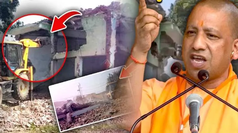 Sambhal में फोर्स की तैनाती के साथ 30 साल पुरानी मस्जिद पर दौड़ा बुलडोजर, Yogi पर भड़क उठे बर्क!