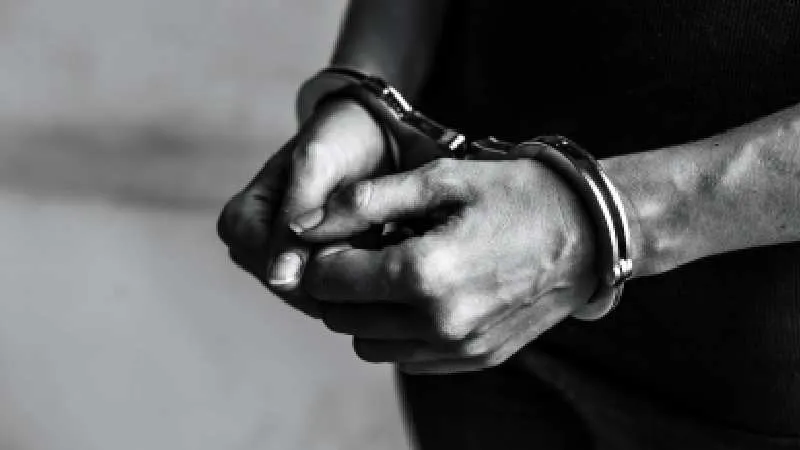 रांची: रिजॉर्ट में हर्ष फायरिंग से दहशत, जिला परिषद सदस्य के पति समेत चार हिरासत में