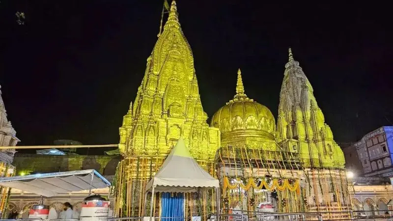 काशी विश्वनाथ मंदिर में गूगल ग्लास के साथ घुसा NRI, सुरक्षा में हुई चूक से मचा हड़कंप, जानिए पूरा मामला?