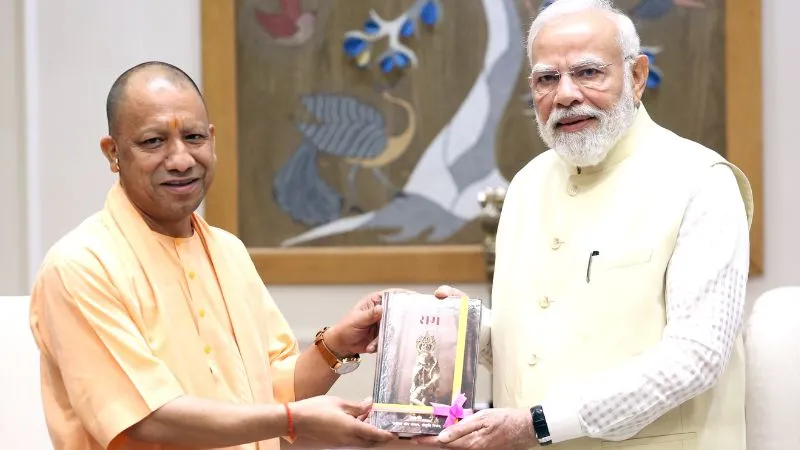 CM योगी ने राष्ट्रपति, उपराष्ट्रपति और पीएम मोदी से की मुलाकात, जेवर एयरपोर्ट के इनॉग्रेशन का दिया न्योता, सामने आईं तस्वीरें