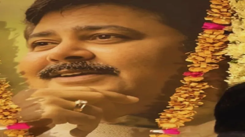 सतीश शाह की प्रार्थना सभा में इमोशनल हुई किशोरी शहाणे, इंस्टाग्राम पर शेयर किया प्रेयर मीट का वीडियो