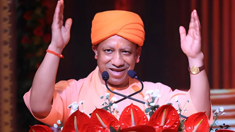 'उन्होंने गोली चलवाई थी, हम दीप जला रहे हैं...', दीपोत्सव कार्यक्रम में सपा-कांग्रेस पर जमकर बरसे सीएम योगी, कहा - आज प्रदेश में कानून का राज है