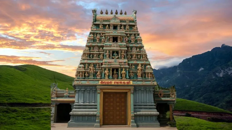 दक्षिण भारत में बसा ऐसा अद्भुत मंदिर जहां सर्प दोष और राहु-केतु की पीड़ा से मुक्ति पाने के लिए आते हैं भक्त!