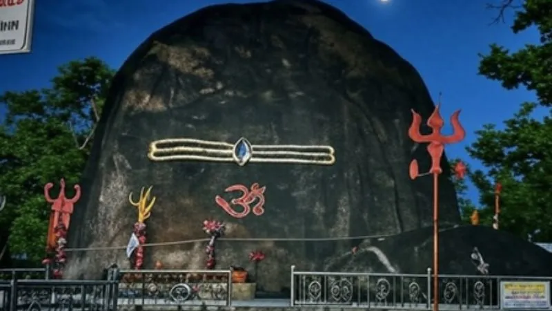 छत्तीसगढ़ का चमत्कारी शिवलिंग: हर साल बढ़ रहा है आकार, जानें रहस्य!