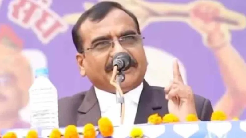 आरक्षण पर विवादित टिप्पणी: IAS संतोष वर्मा निलंबित, सरकार ने जारी किया कारण बताओ नोटिस