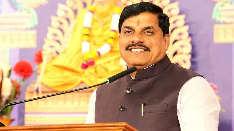 कृष्णमृग और नीलगायों का सुरक्षित पुनर्वास, एमपी में हेलीकॉप्टर-बोमा तकनीक से ऐतिहासिक अभियान