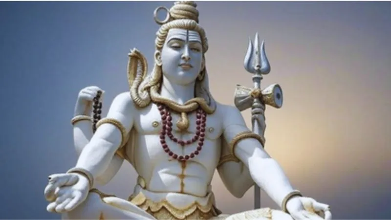 कल है कार्तिक माह का आखिरी प्रदोष व्रत, इस तरह करें शिवलिंग का अभिषेक, इन उपायों से बरसेगी महादेव की कृपा!