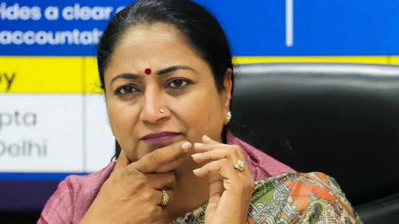 दिल्ली में प्रदूषण से राहत की तैयारी, सरकारी कार्यालयों के समय में हुआ बदलाव