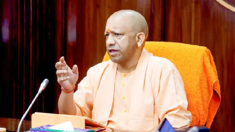 खिचड़ी मेला तैयारी को लेकर सीएम योगी सख्त, 20 दिसंबर तक सभी कार्य पूर्ण करने के दिए निर्देश