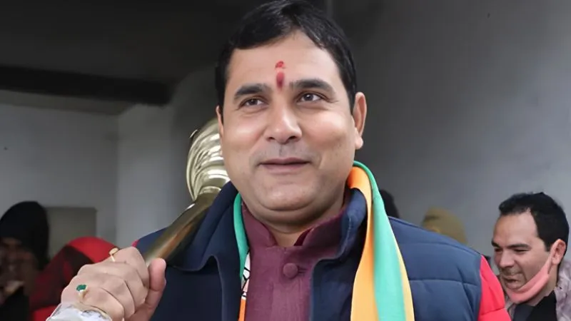 'गाय काटने वाला मिले, तो उसकी गर्दन उड़ा दो...' सनातन सम्मलेन में बीजेपी विधायक नंद किशोर गुर्जर का विवादित बयान, मचा बवाल