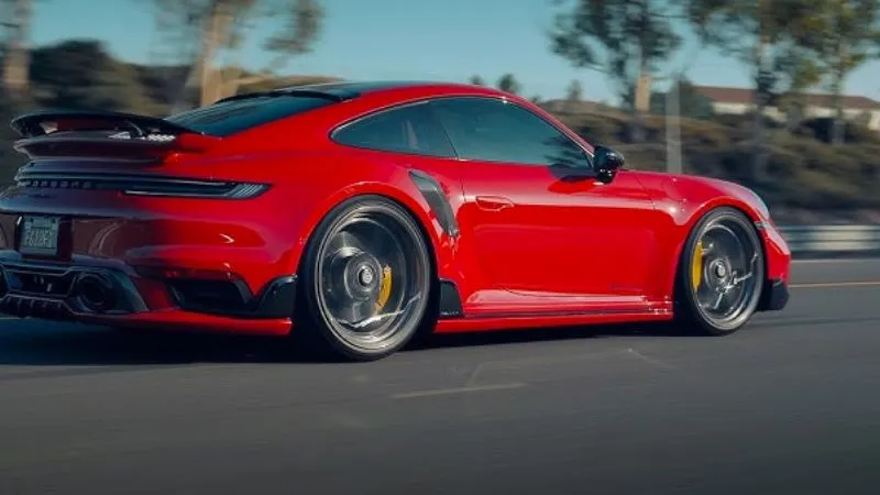 भारत में लॉन्च हुई नई Porsche 911 Turbo S, पावर और लग्जरी का नया कॉम्बो