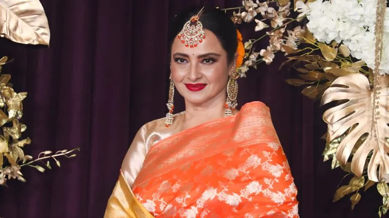 71 साल की रेखा पर क्यों नहीं दिखता उम्र का असर, एक्ट्रेस ने बताया अपनी खूबसूरती का राज