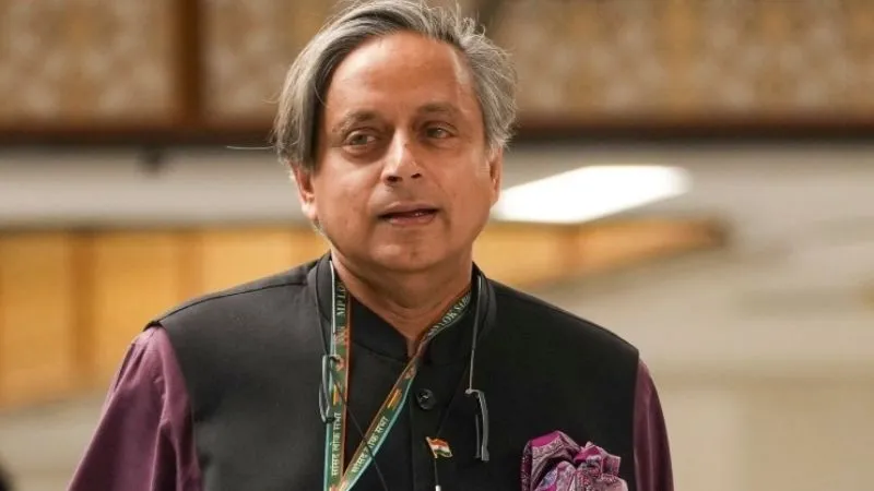 'वीर सावरकर' अवॉर्ड से सम्मानित होंगे शशि थरूर? कांग्रेस सांसद ने ट्वीट कर किया बड़ा खुलासा, जानें क्या कहा