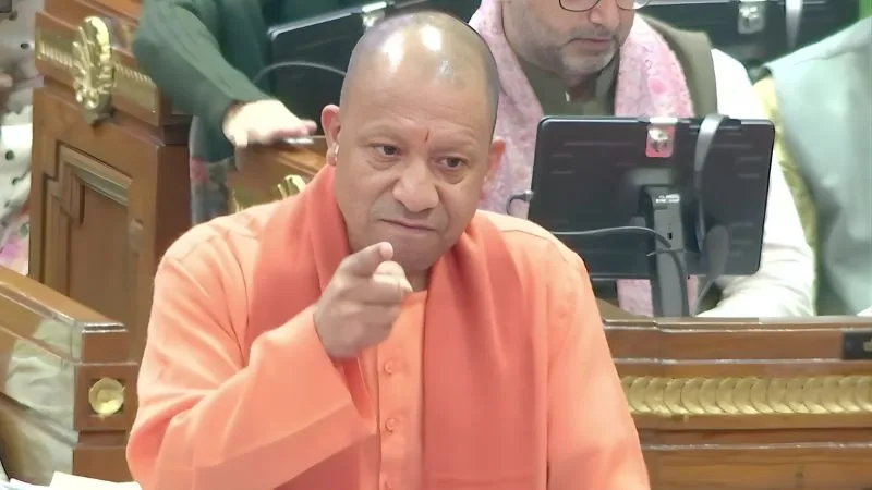 देश के पहले मुख्यमंत्री जिन्होंने विधानसभा में उठाया बांग्लादेश में दलित दीपू दास की हत्या का मामला, CM योगी ने हिंदुओं पर अत्याचार के खिलाफ बुलंद की आवाज