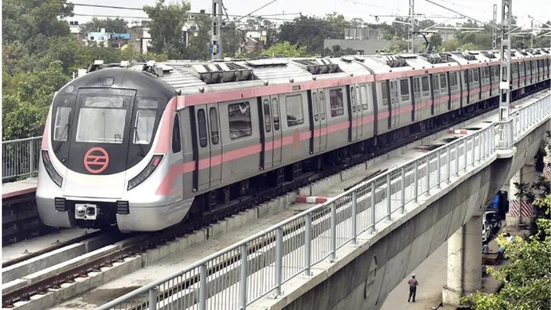 नोएडा से गुरुग्राम की दूरी सिर्फ 45 मिनट में होगी पूरी... मेट्रो के ये 3 नए रूट दिलाएंगे जाम के झाम से निजात