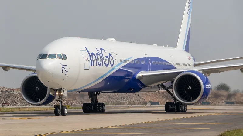 इंडिगो का सिस्टम क्रैश, 1000 फ्लाइटें ठप… यात्रियों की मदद को रेलवे आया आगे, स्पाइसजेट चलाएगा 100 अतिरिक्त उड़ानें