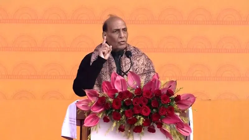 'दुनिया कान खोलकर सुनती है कि भारत बोल क्या रहा है', रक्षा मंत्री ने आर्टिकल 370 के खात्मे पर कह दी बड़ी बात