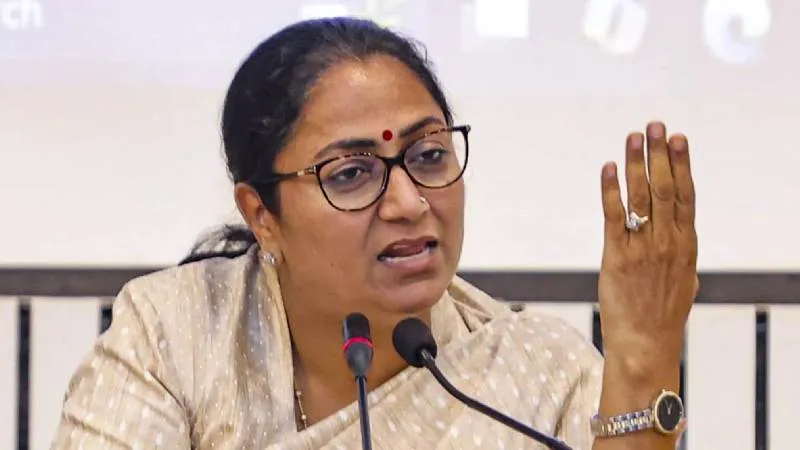 दिल्ली सरकार नववर्ष से गरीबों को सौंपेगी EWS फ्लैट्स, सावदा घेवरा कॉलोनी में सुविधाओं का विस्तार